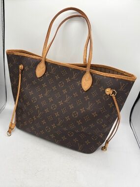 Louis Vuitton Neverfull Tote MM Brown Monogram Canvas w Dustbag